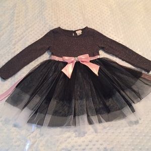 Girls size 5 long sleeve dress